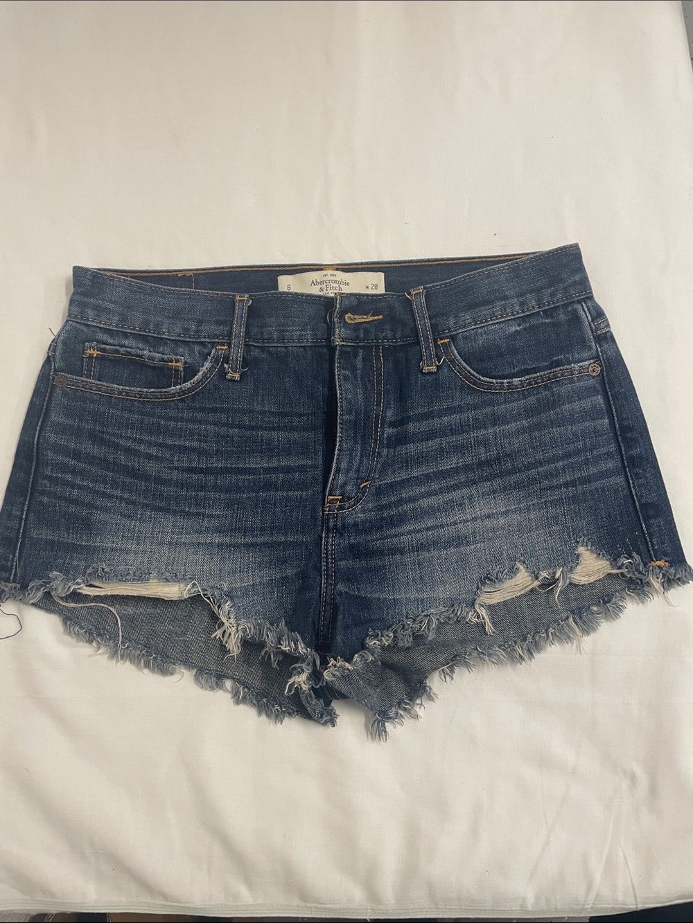Abercrombie & Fitch Women's Dark Blue Distressed Denim Shorts 28